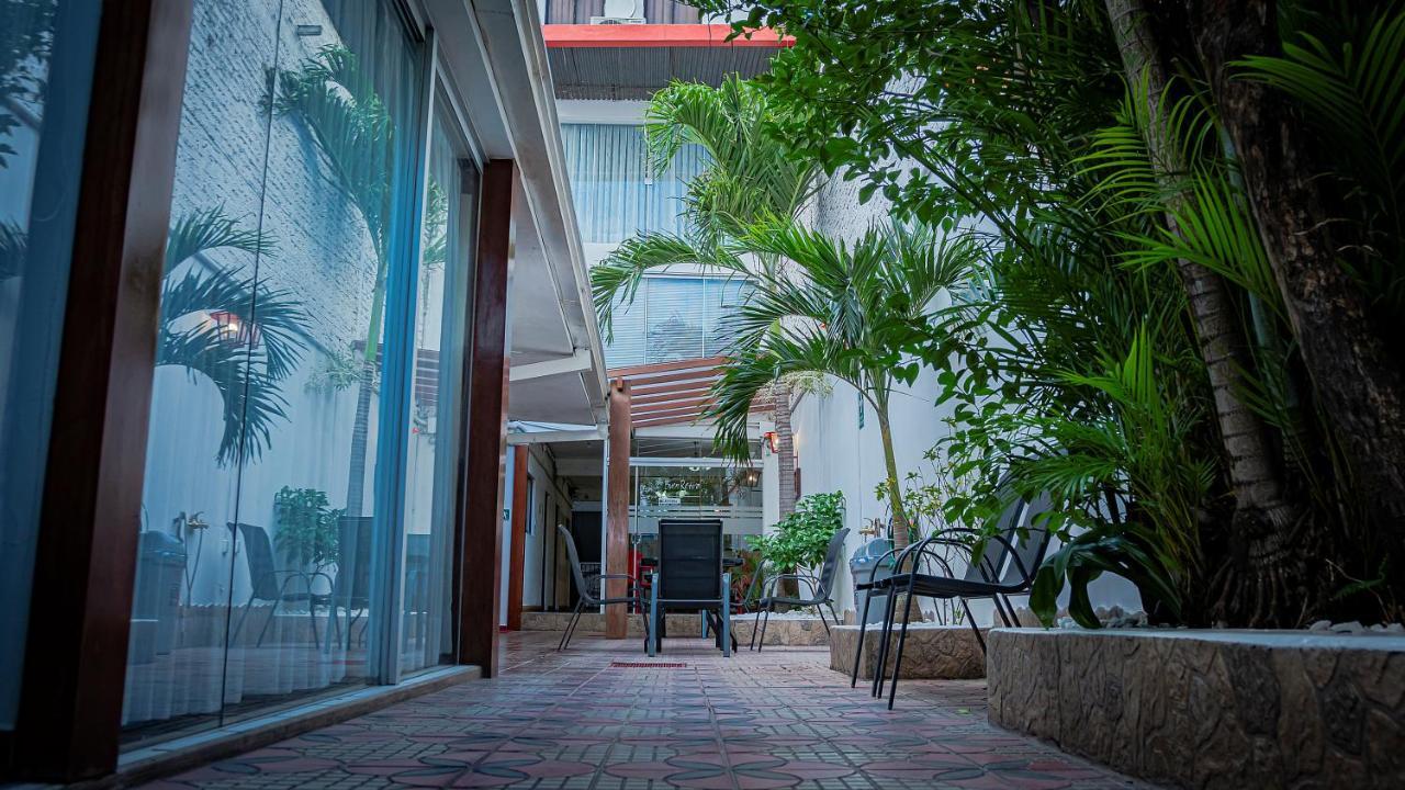 Buen Retiro Apart Hotel Santa Cruz de La Sierra Exterior photo