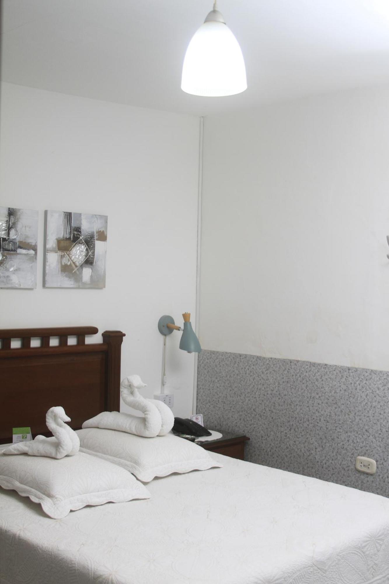 Buen Retiro Apart Hotel Santa Cruz de La Sierra Exterior photo
