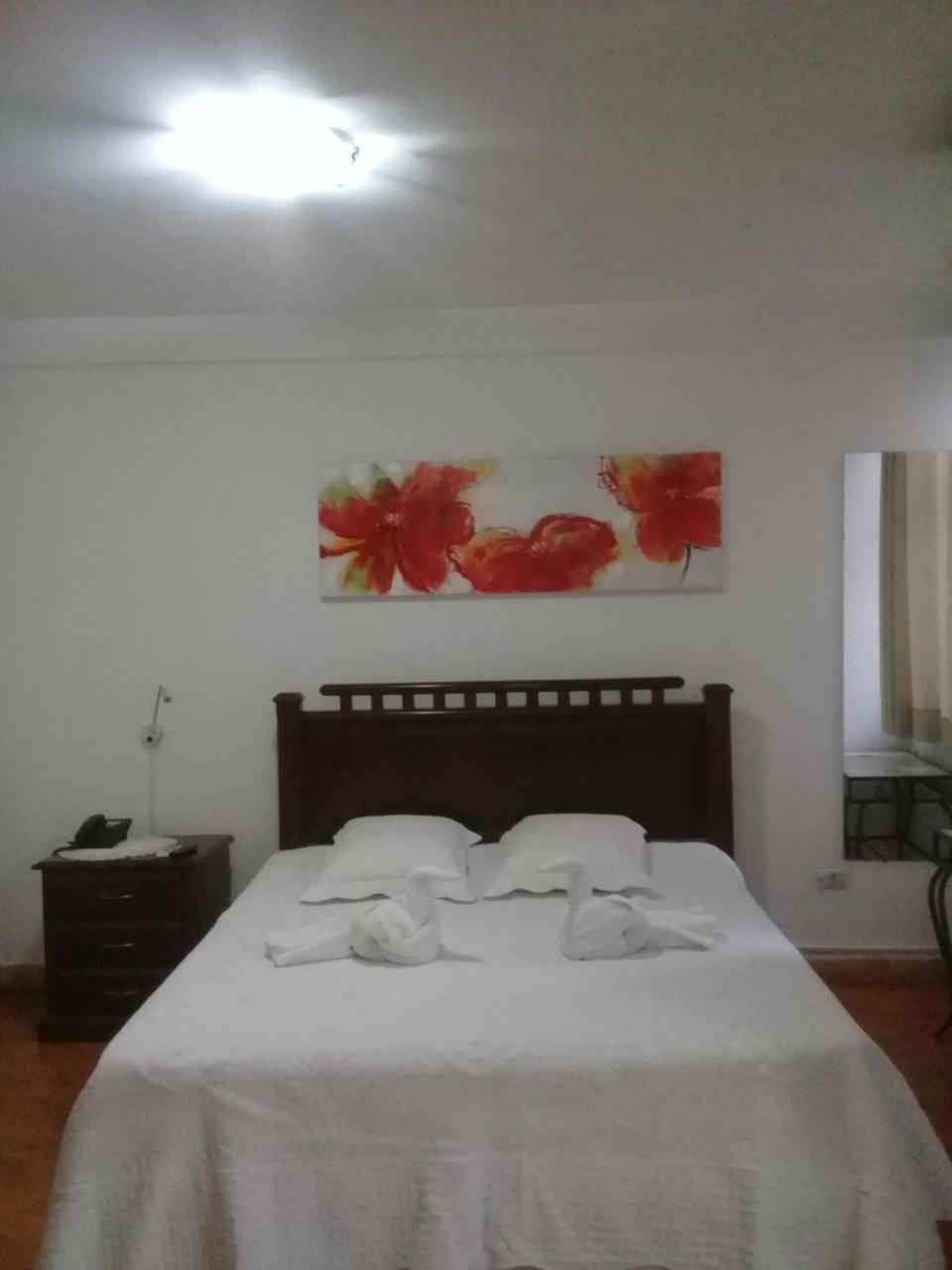 Buen Retiro Apart Hotel Santa Cruz de La Sierra Exterior photo